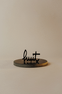 HUIT-AVEC-TIGE